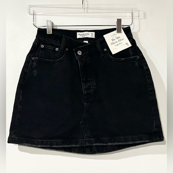 NWT A&F Curve‎ Love 90s Micro Mini Crossover Waistband Denim Skirt Black 0/25 - Picture 1 of 5